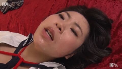 顔射された後のあやかちゃん